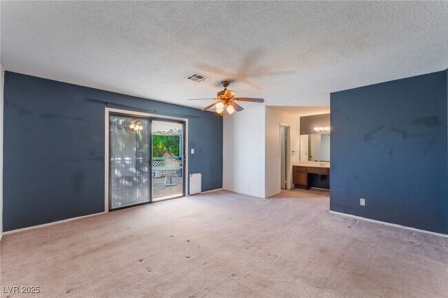 Building Photo - 6913 W Quail Hollow Dr