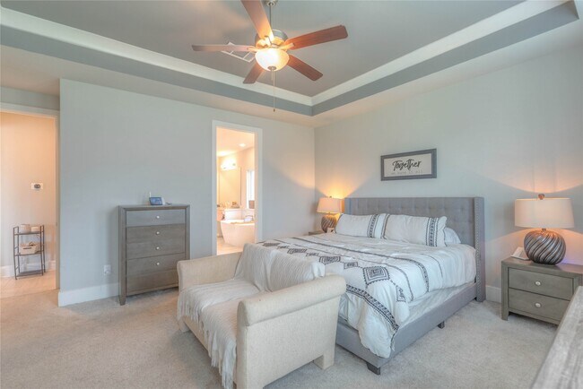 Building Photo - 15006 La Strada Dr