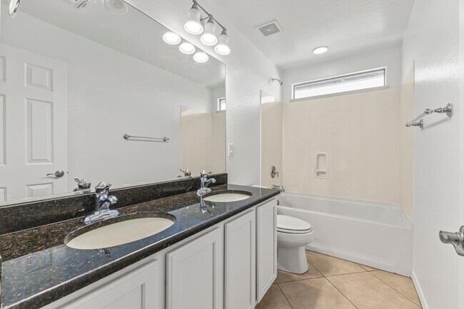 Building Photo - 2535 W Lucia Dr