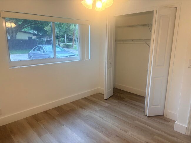 Building Photo - 1801 NE 25th Ave