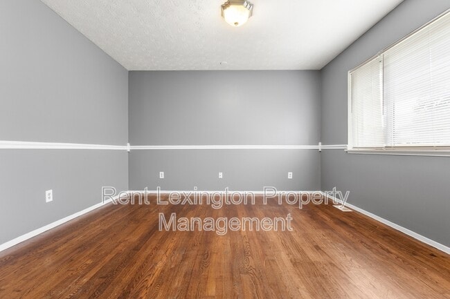 Building Photo - 461 Potomac Dr