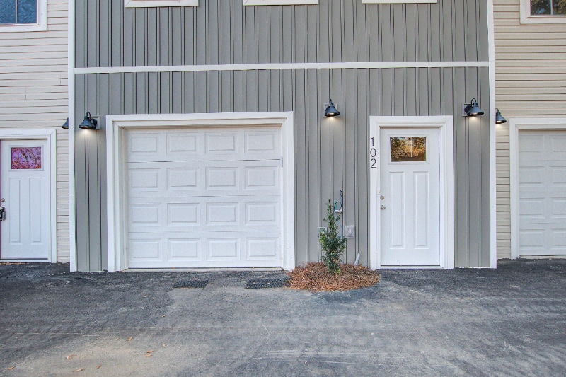 Building Photo - 2161 W Jimtown Dr