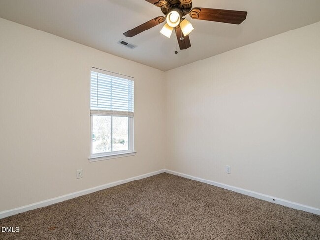 Building Photo - 309 Roundhouse Lane