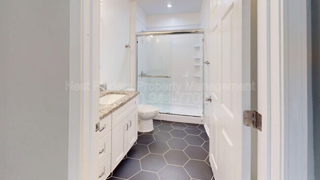 Building Photo - 12383 Tropic Dr