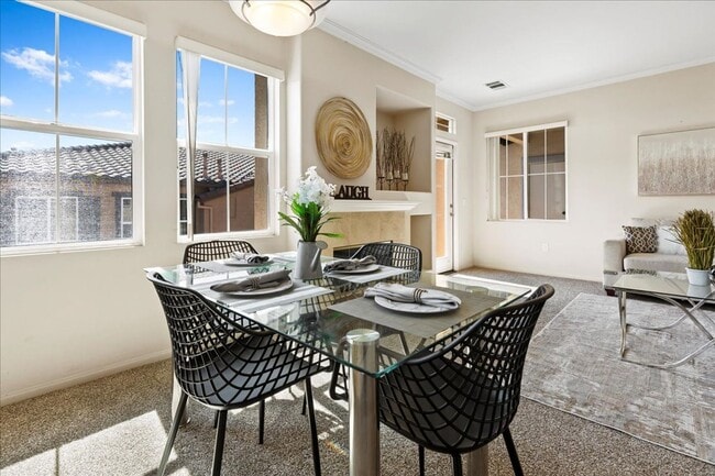 Building Photo - $3,456 - 2 Bed / 2 Bath Stunning Corner Un...