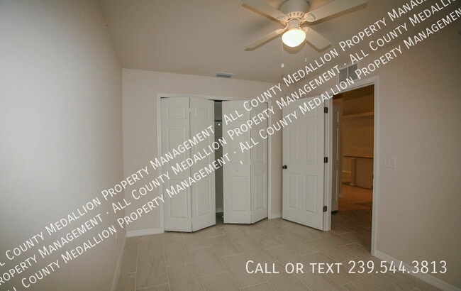 Building Photo - 1309 SE 8th Pl