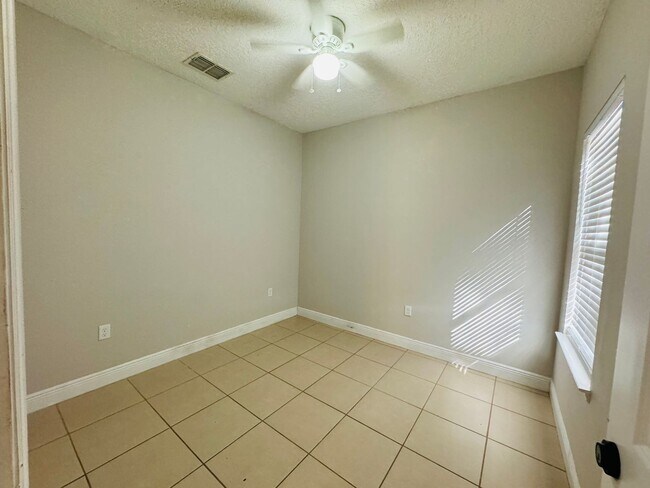 Building Photo - Spacious 4BR/2BA Home with Modern Upgrades – Rent Ready!!!