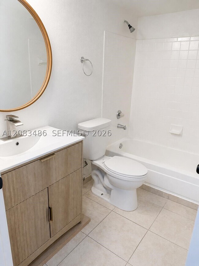 Building Photo - 2642 NW 33rd St