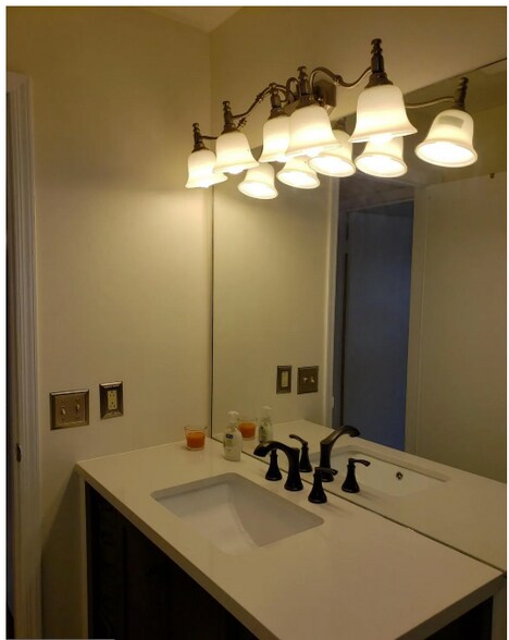 Building Photo - 3252 Cypress Ct