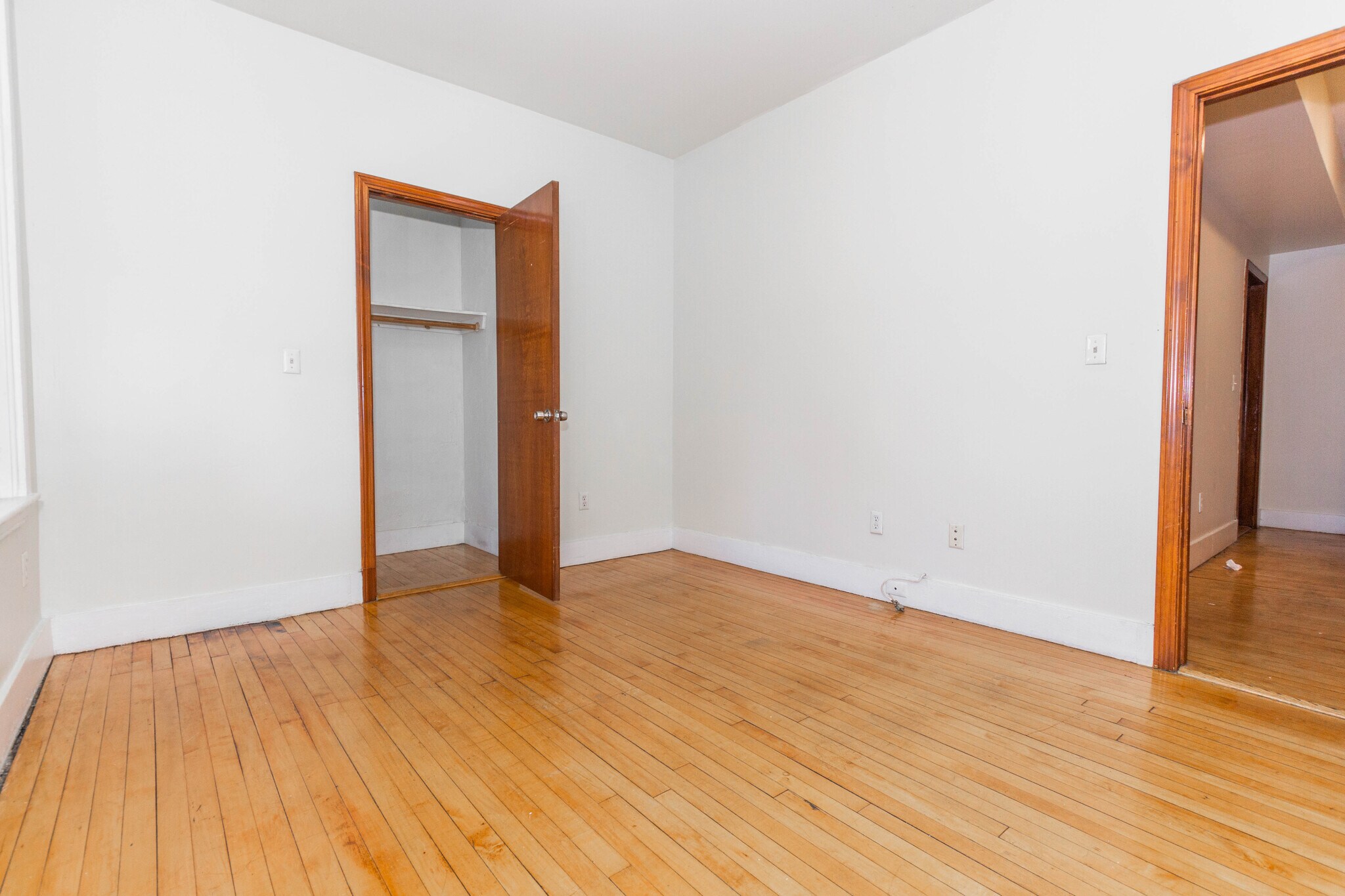 Building Photo - 59 Linden St