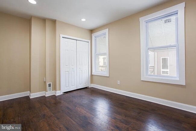 Building Photo - Updated 3 Bedroom Rental in Brewerytown wi...