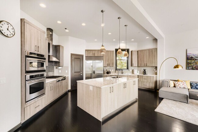 Building Photo - Cedar Park Furnished Home