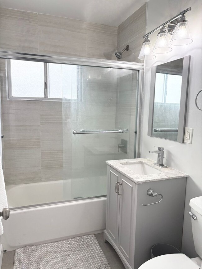 Building Photo - 2727-2741 Abbot Kinney Blvd