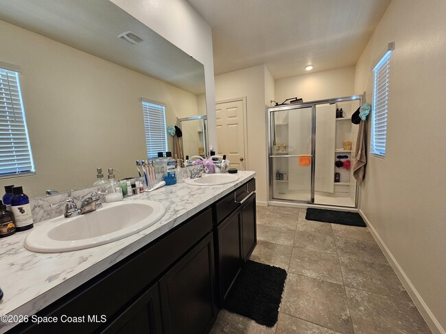 Building Photo - 456 Snook Pl