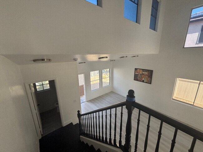 Building Photo - Spacious 4Br/3Ba Home in Galena Pointe – in North Las Vegas