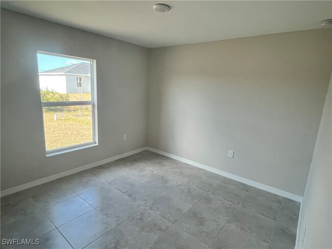 Building Photo - 2538 NW 24th Pl