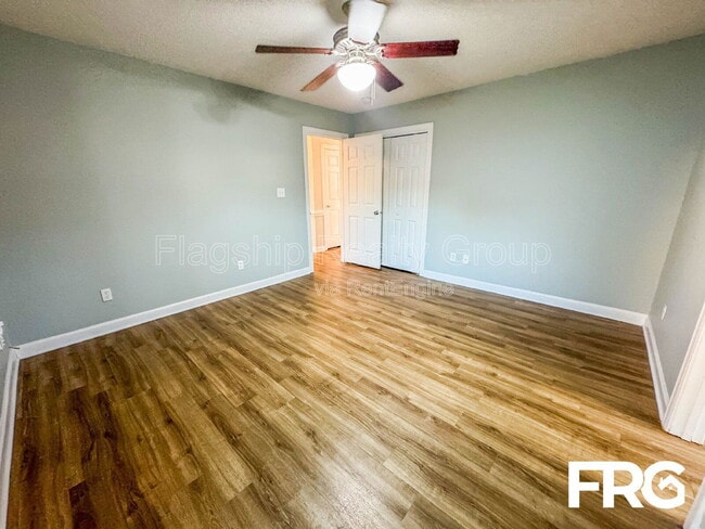 Building Photo - 1145 Nicklaus Dr