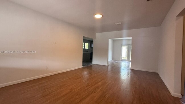 Building Photo - 4765 N Miami Ave