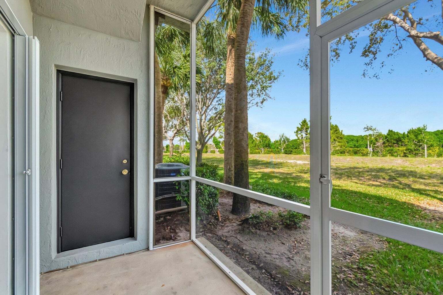 Building Photo - 3070 Grandiflora Dr
