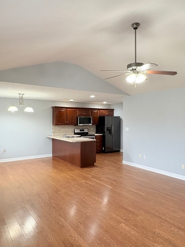 Building Photo - 567 Aries Ct