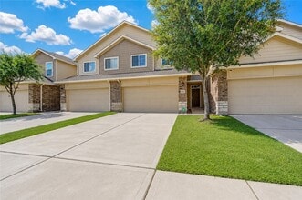 Building Photo - 17021 Wilthorne Gardens Ct