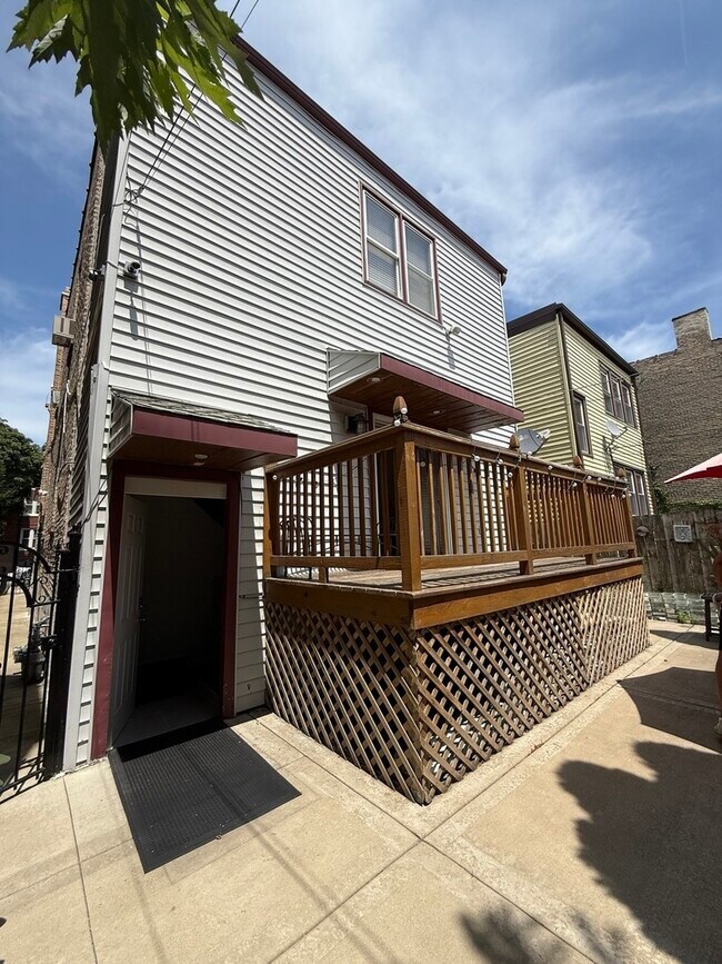 Building Photo - 3721 W Belden Ave