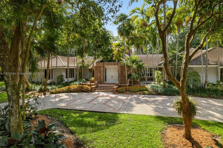 Primary Photo - 9000 Arvida Dr