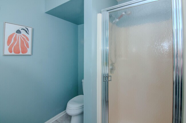 Building Photo - 1704 Weatherstone Dr