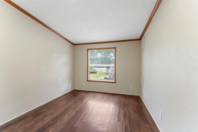 Building Photo - 21629 County Rd 3749