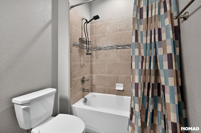 Building Photo - 11250 Florence St