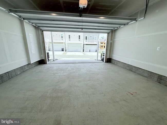 Building Photo - 4803 Jackson Vlg Pkwy
