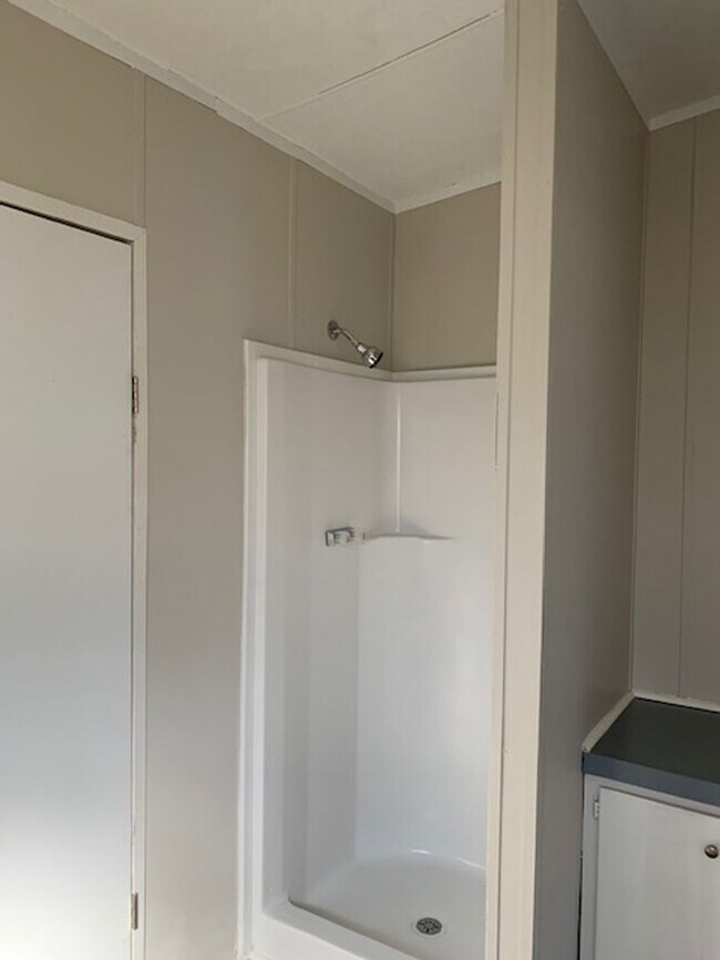 Building Photo - single family home