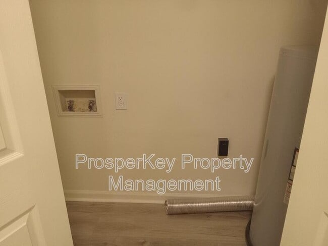 Building Photo - 3619 Walton St