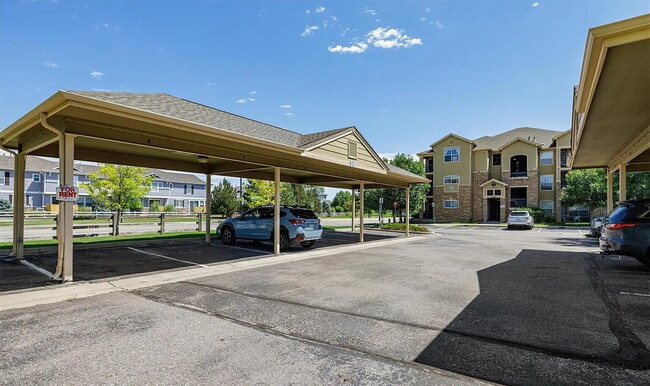 Building Photo - Spacious 2 bedroom, 2 bathroom condo for r...