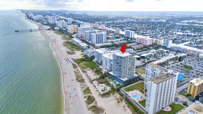 Building Photo - 730 N Ocean Blvd