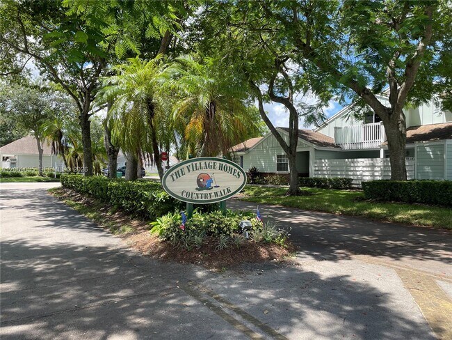 Building Photo - 13799 SW 147th Cir Ln