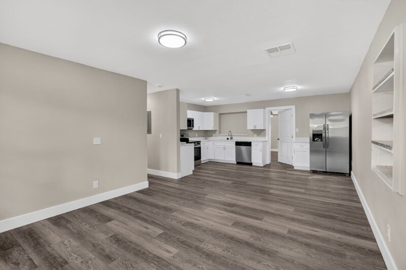 Building Photo - 37 Seminole Ct
