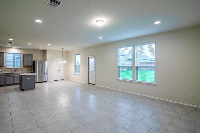 Building Photo - 620 Reinhardt Blvd