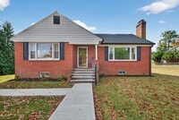 Building Photo - 250 Gillespie Dr NE