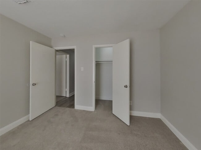 Building Photo - 14218 Overbrook Ln