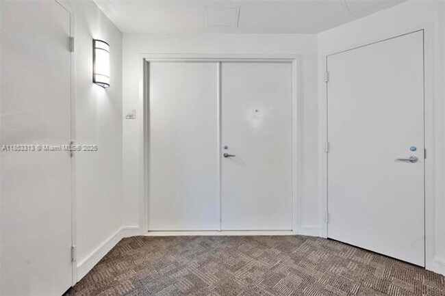 Building Photo - 3131 NE 188th St