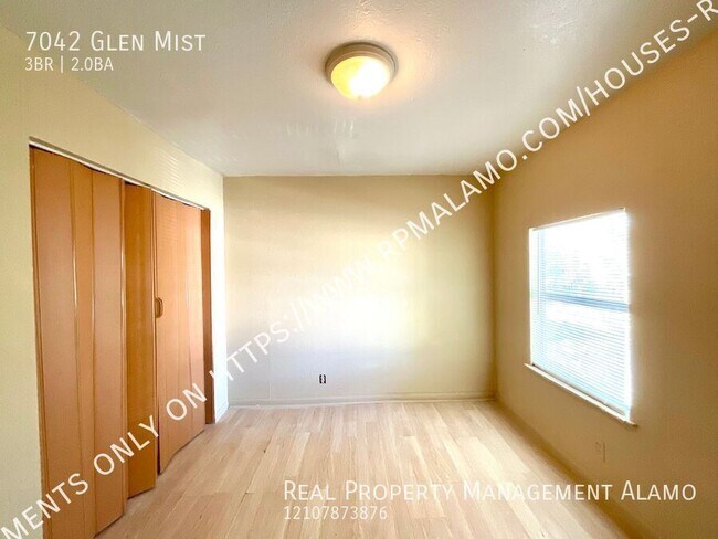 Building Photo - 7042 Glen Mist