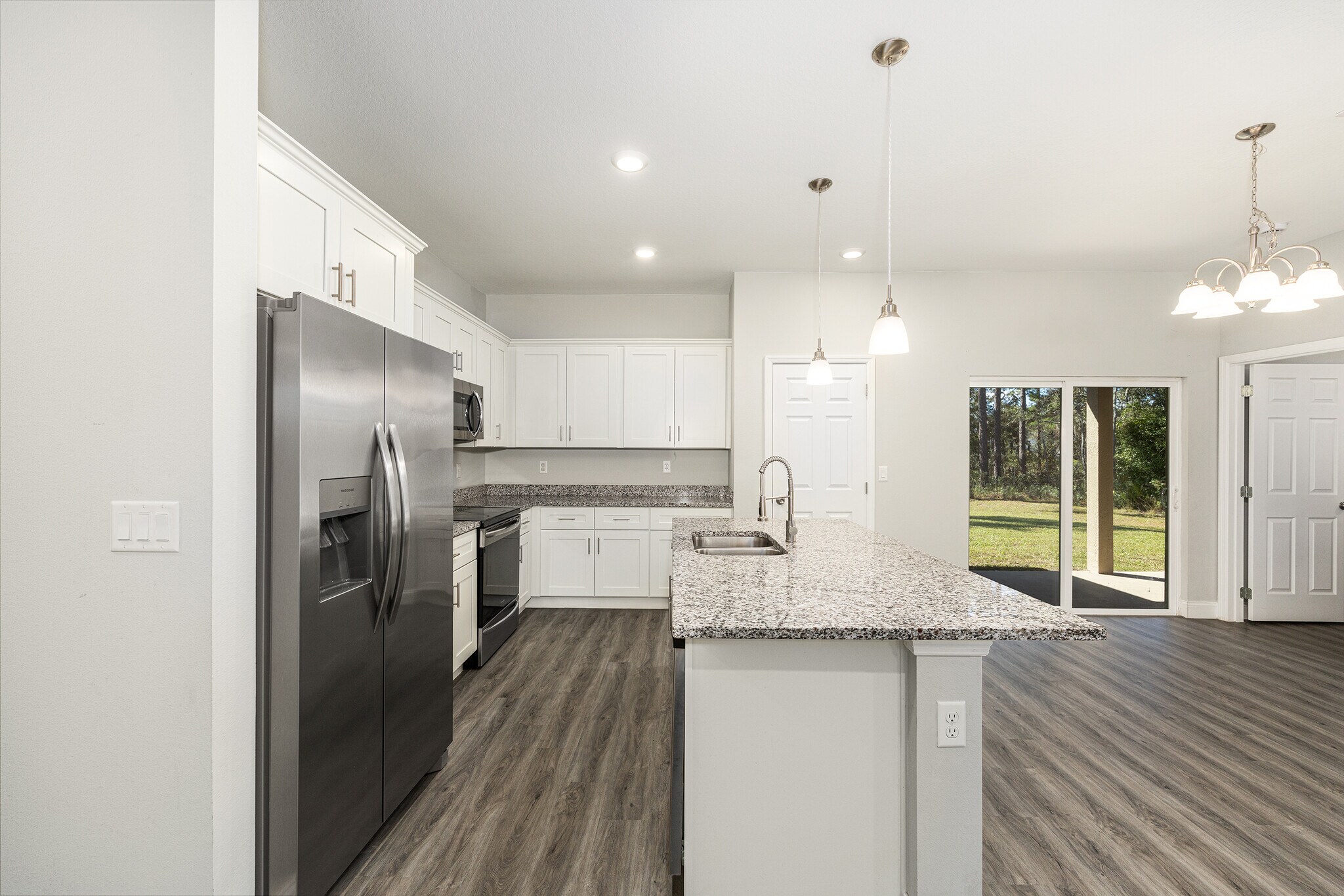 Building Photo - 5998 SW 154th Street Rd