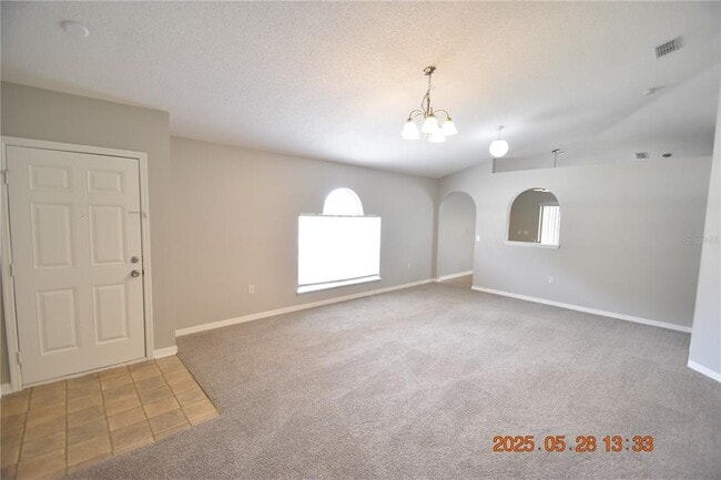 Building Photo - 30634 Birdhouse Dr