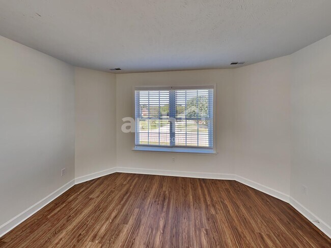 Building Photo - 515 Stetson Ct