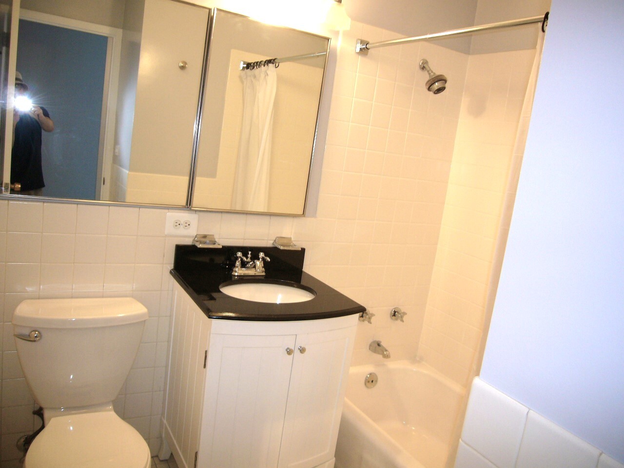 Building Photo - 4250 N Marine Dr