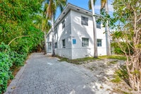 MICHIGAMA - 1536 Michigan Ave