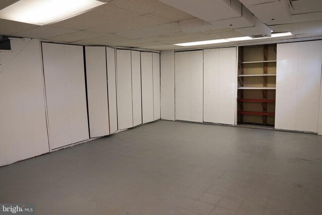 Building Photo - 244 Williams Rd