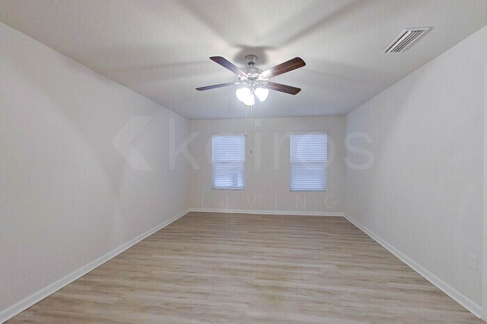 Building Photo - 312 Monarch Ln