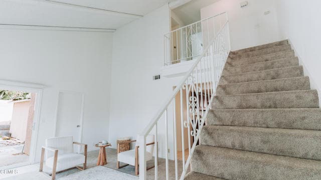 Building Photo - 1022 Dunes St